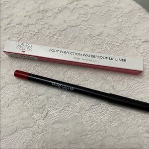 LAURA GELLER Pout Perfection Waterproof Lip Liner
Color: Ruby
